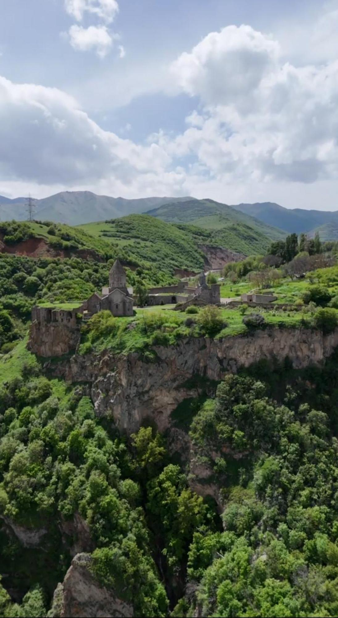 Bed and Breakfast Alexmila Tatev Exterior foto