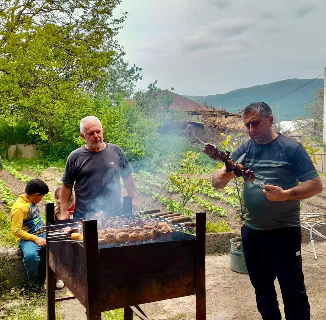 Bed and Breakfast Alexmila Tatev Exterior foto